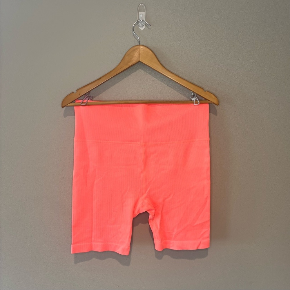 LOVE&SPORTS Neon Orange Athletic‎ Gym Shorts Spandex, High Rise Like New XL - Picture 2 of 8